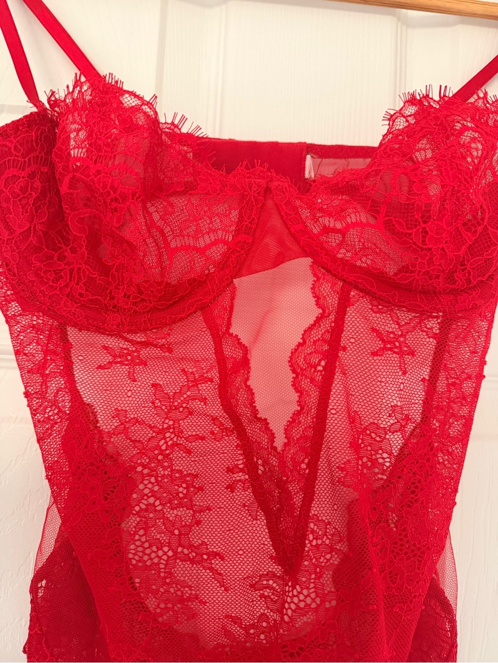 Victoria’s Secret Red Lace Teddy 34B - Picture 2 of 7